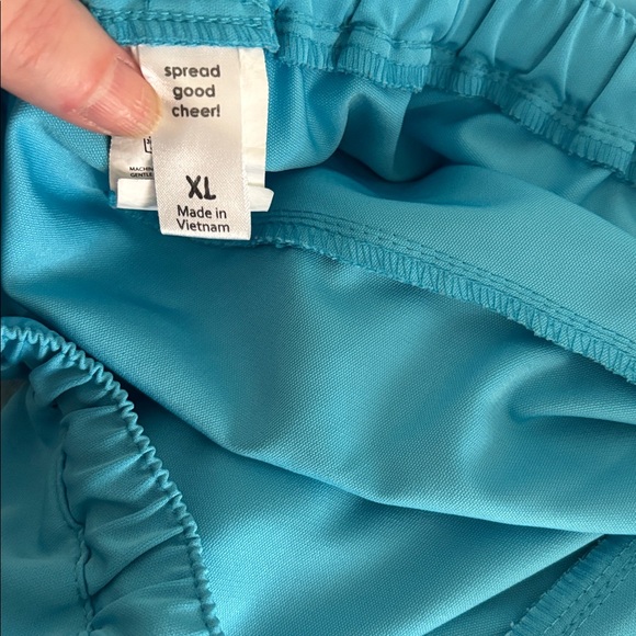 Barco Uniforms Blue and White Women's Scrub Top and Pants set - Picture 4 of 4